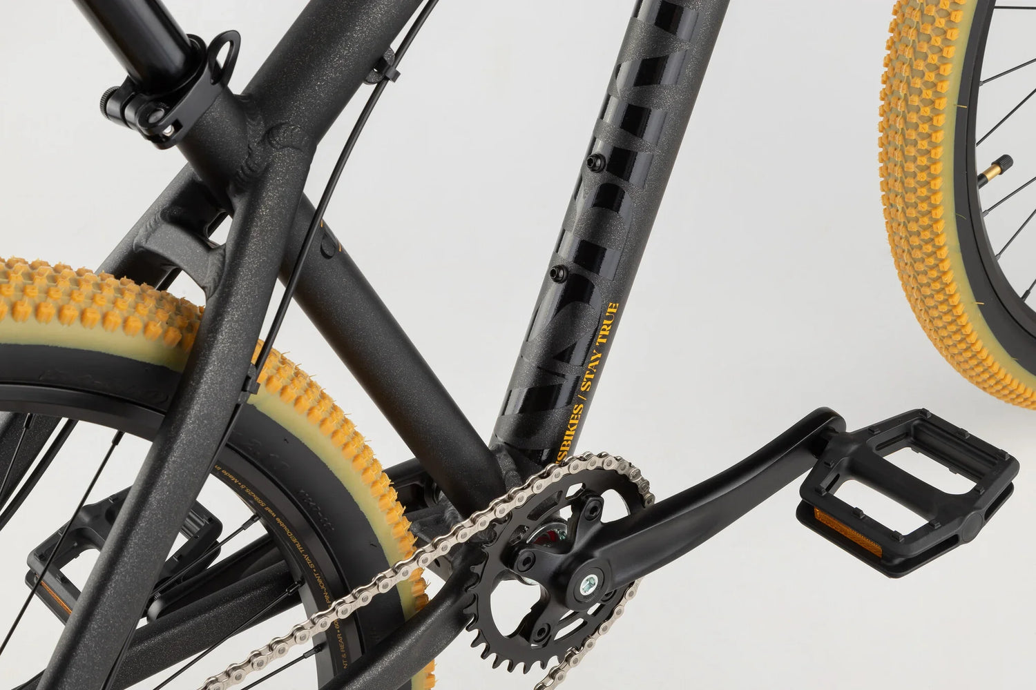 NS Bikes Clash - 2025 - Simple Bike Store