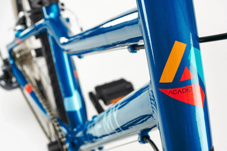 Academy Grade 4 8-Speed - Simple Bike Store