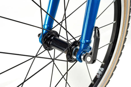Academy Grade 4 8-Speed - Simple Bike Store