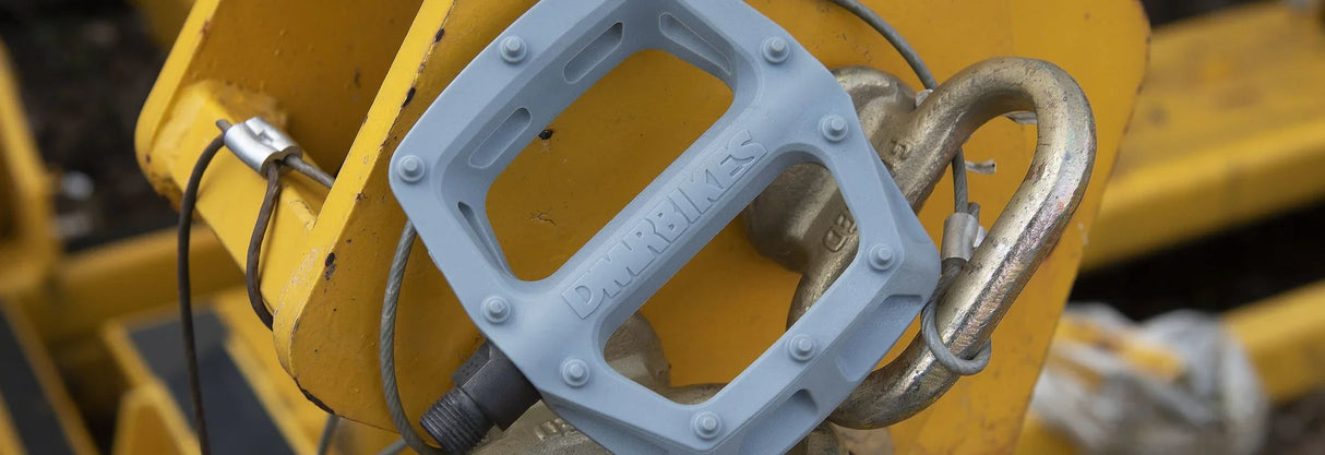 DMR V6 Pedals - Simple Bike Store