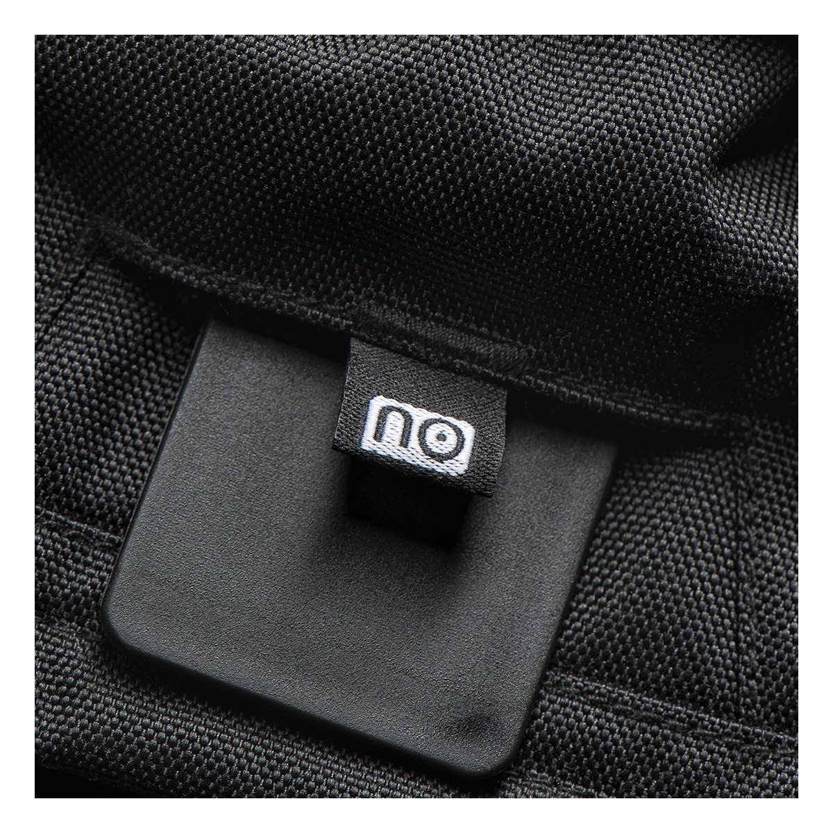 racer-gloves-saga-a-black