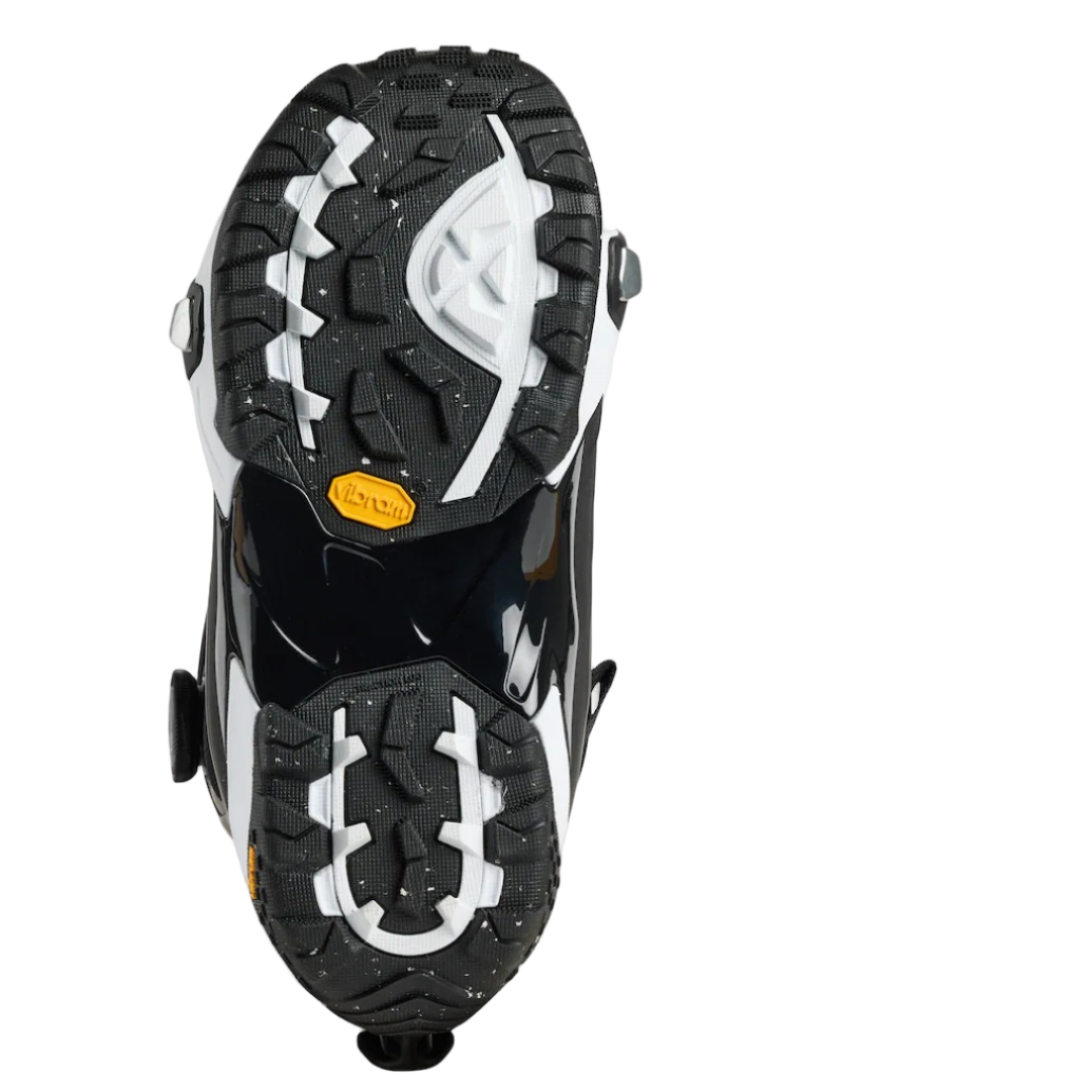 burton-zabaki-highshot-x-step-on-black