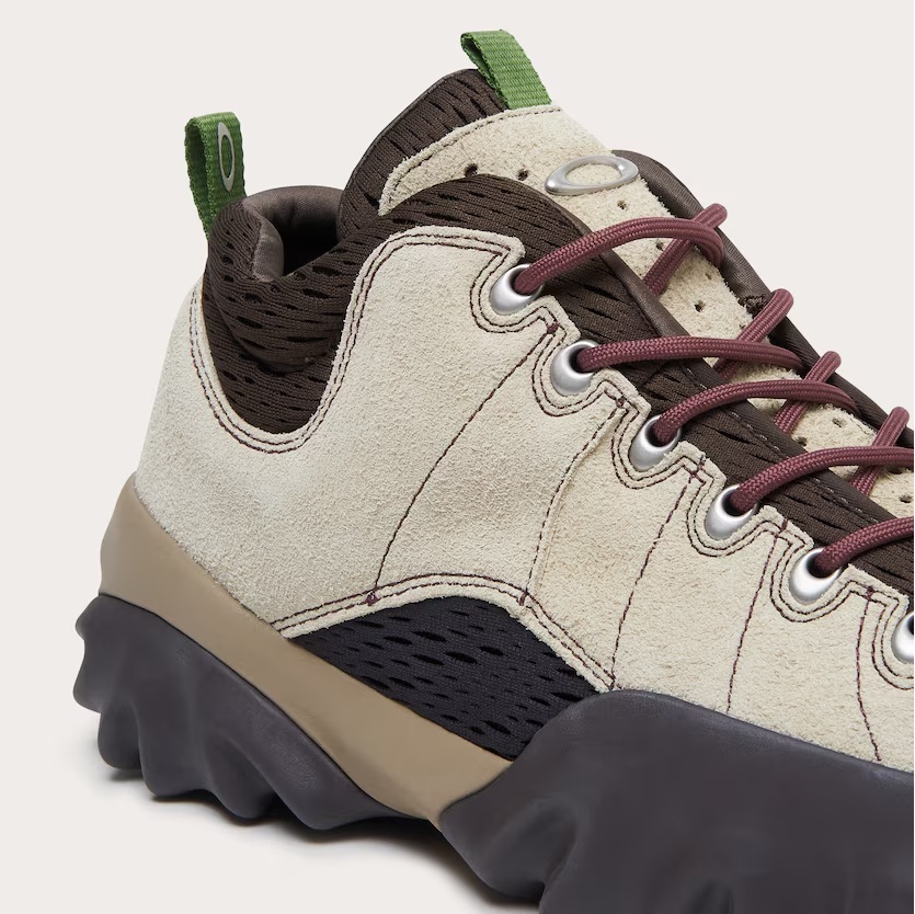 oakley-apavi-factory-team-hairy-suede-edge-grey-brown