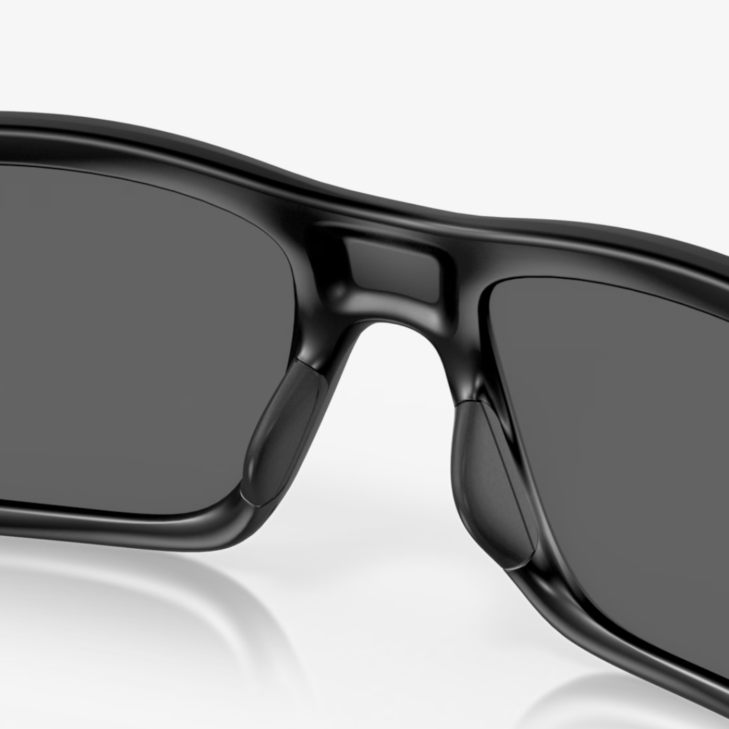 OAKLEY sunglasses Mainlink matt black w/prizm black polar