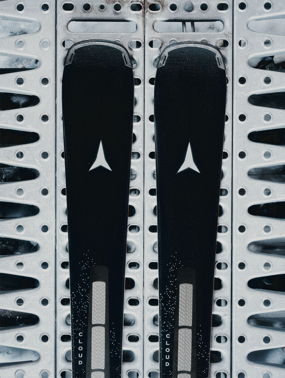 ATOMIC Cloud Q14 RVSK S PT w/E MI 12 GW ski set