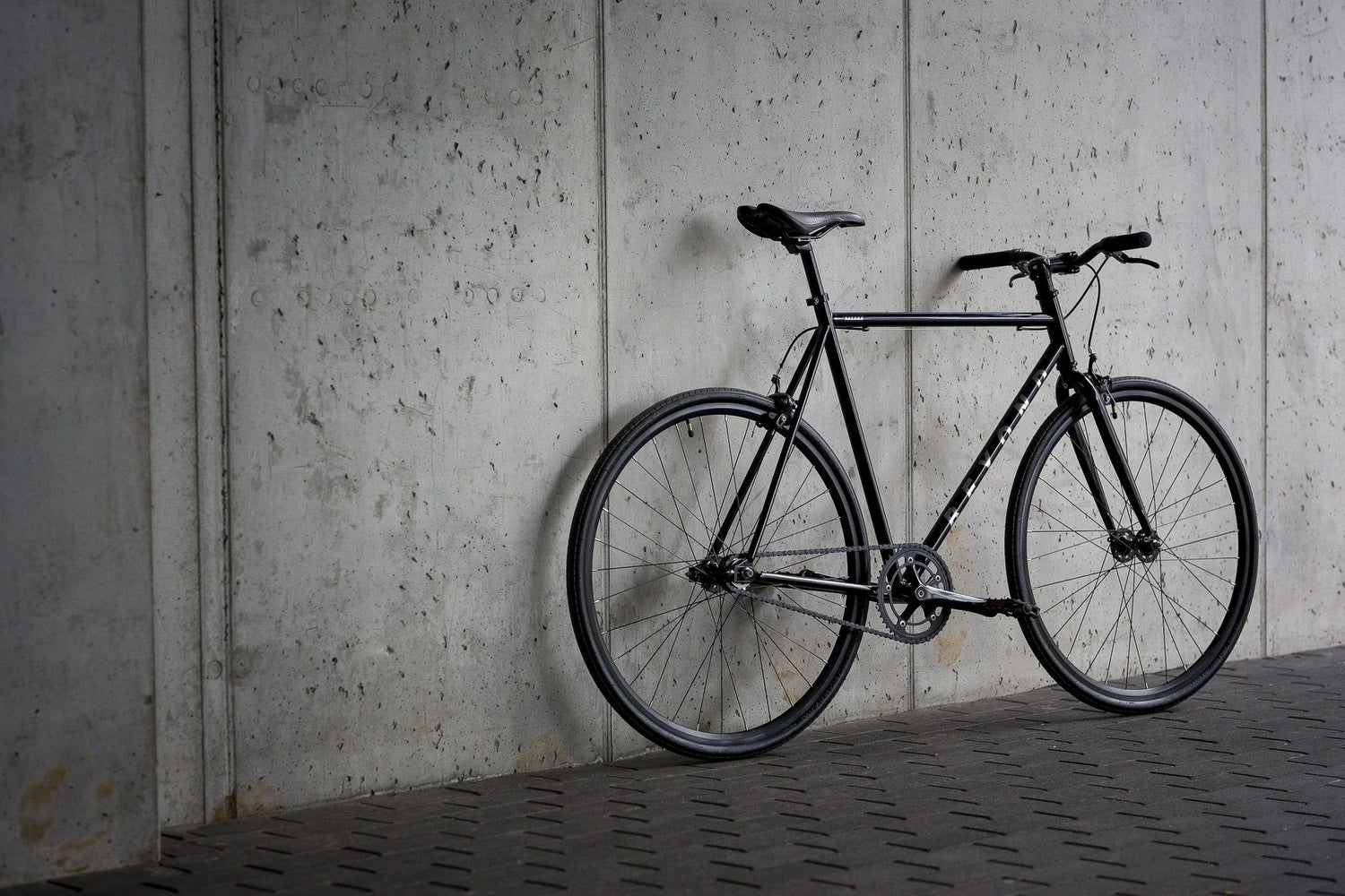 Beyond Cycles Viking Black - Simple Bike Store