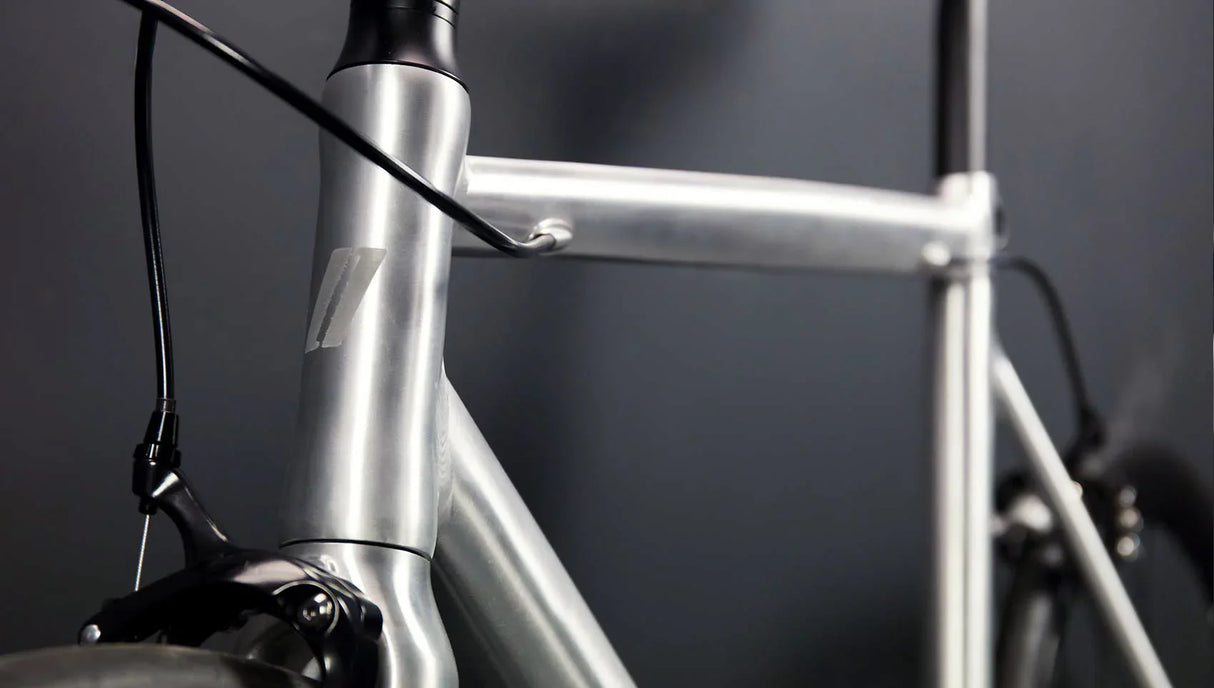 Schindelhauer Viktor - Simple Bike Store