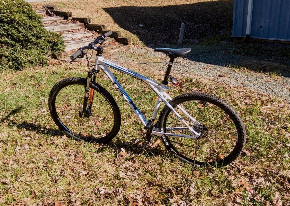 Upstand Road Bike Carbon Kickstand For 26" - 27.5" Wheels - Simple Bike Store