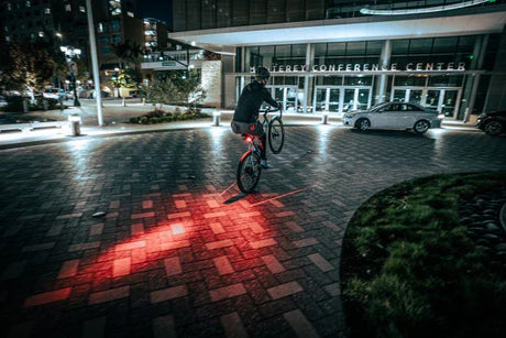 Lezyne LASER Drive Rear USB - Simple Bike Store