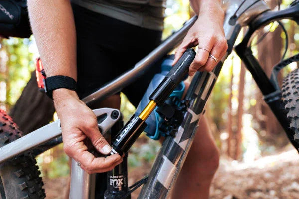 Lezyne Hand Pump CNC Pocket Drive HV - Simple Bike Store