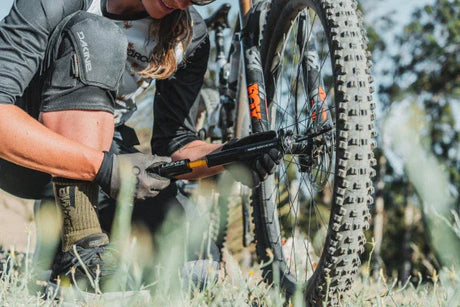 Lezyne Hand Pump Grip Drive HV - Simple Bike Store