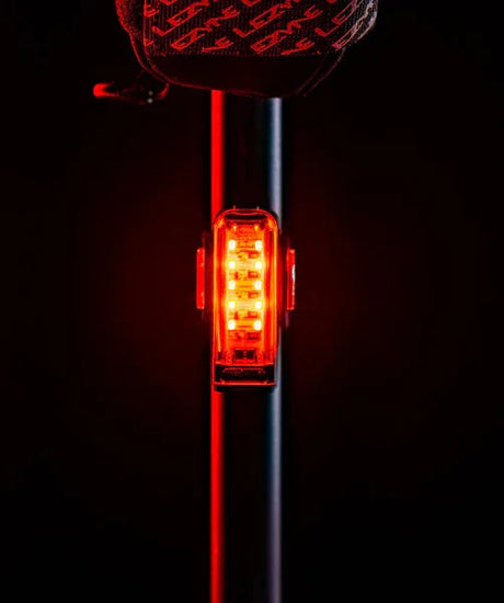 Lezyne Strip PRO Ai Alert 400+ - Simple Bike Store