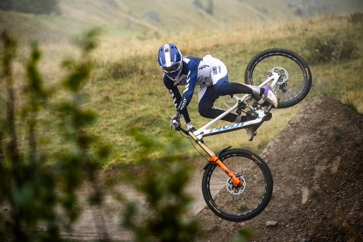 Pivot Phoenix Pro Saint