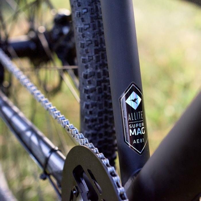 Vaast U/1 STREET 650B, MATTE BLACK