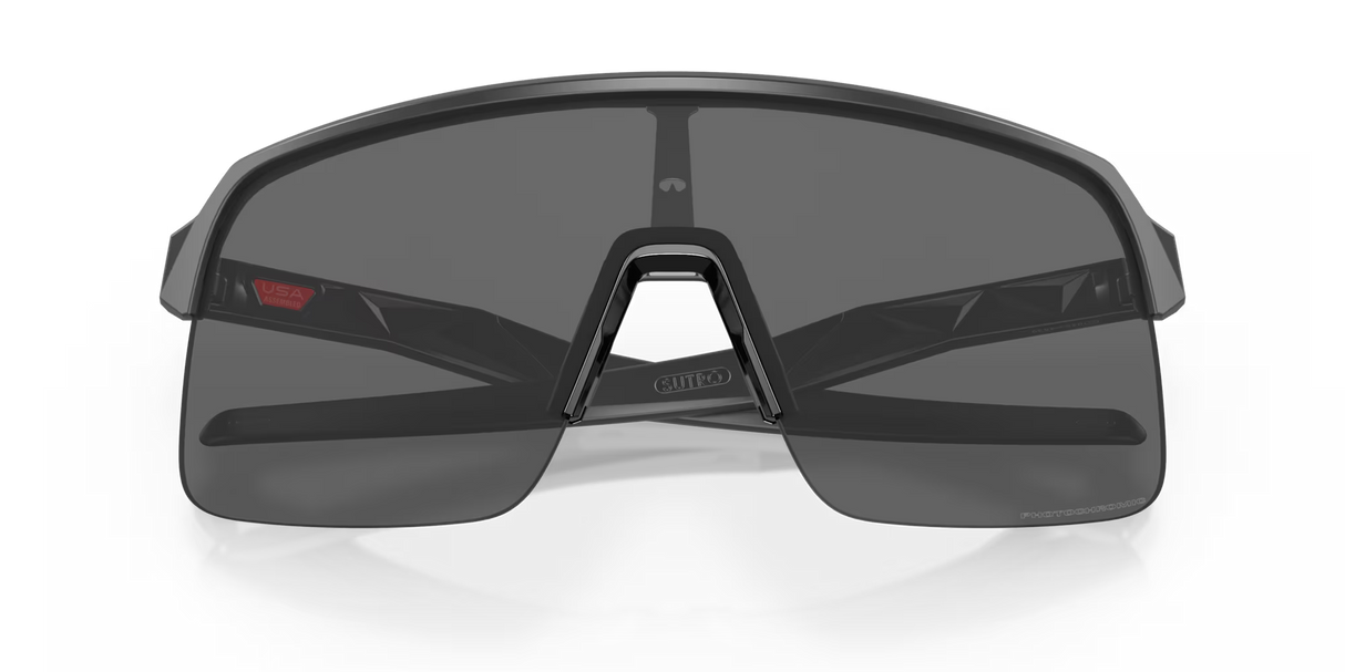 OAKLEY sunglasses Sutro Lite Sweep matt black w/clear photochromic