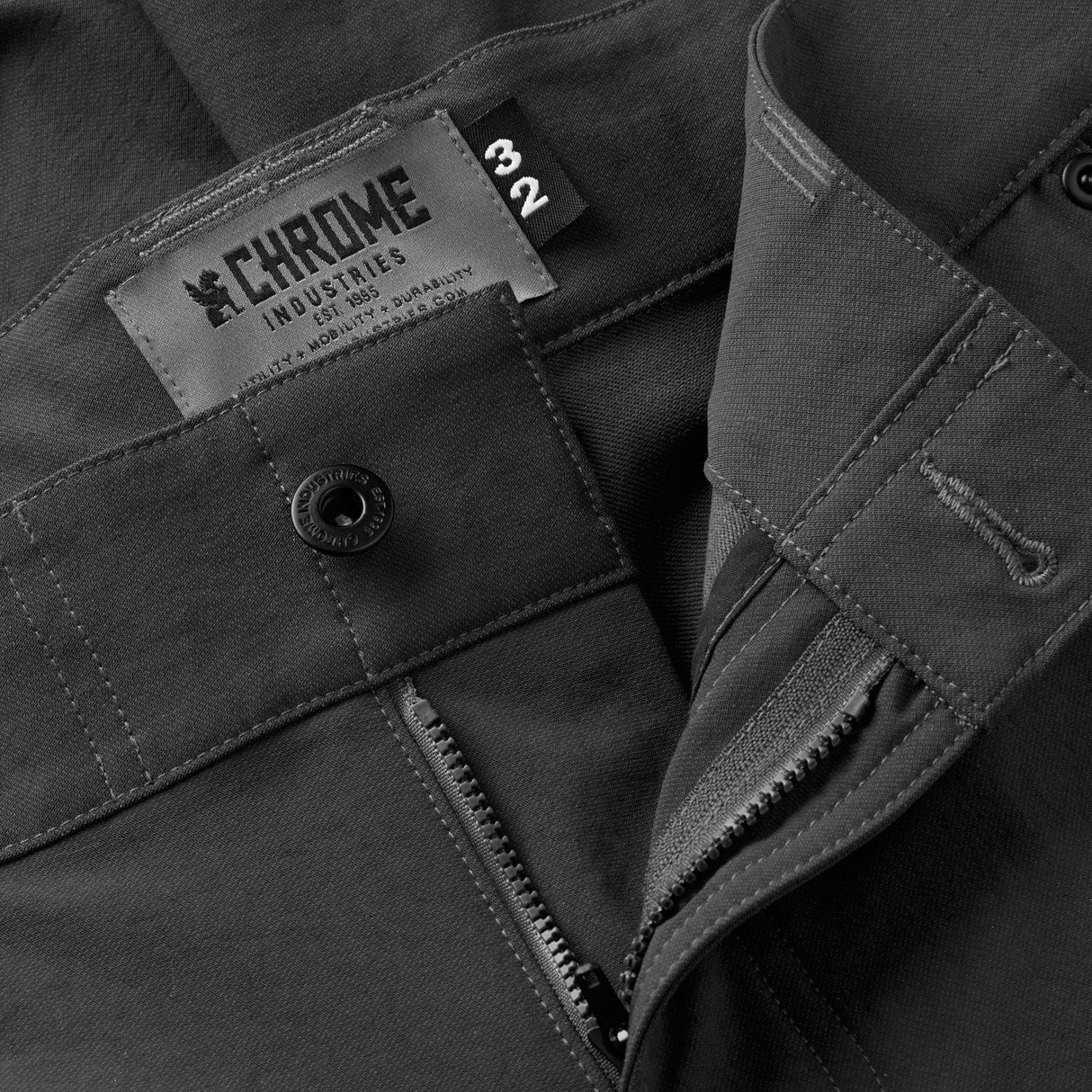 Chrome Industries Folsom Mid Short 2.0 Men's - Simple Bike Store