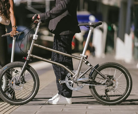 VELLO Rocky Titanium - Simple Bike Store