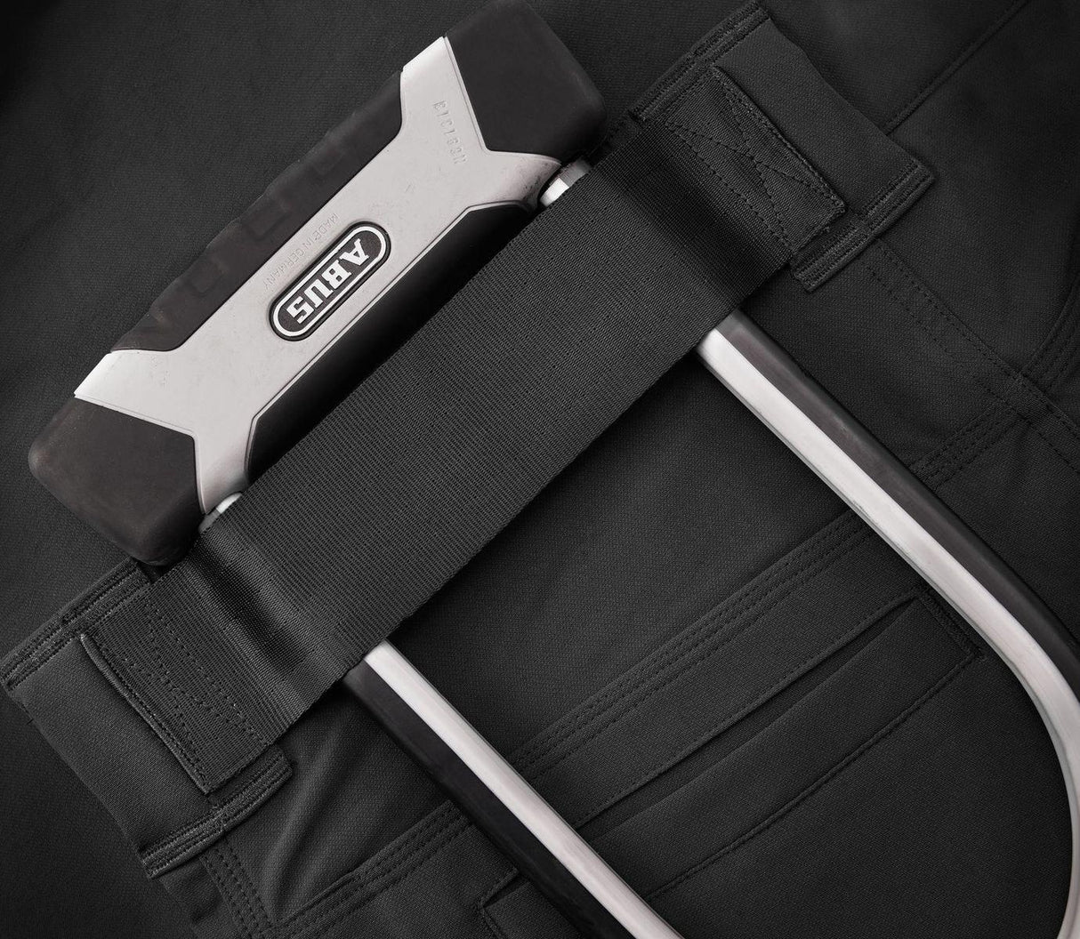 Chrome Industries Folsom Short 2.0 Men's - Simple Bike Store