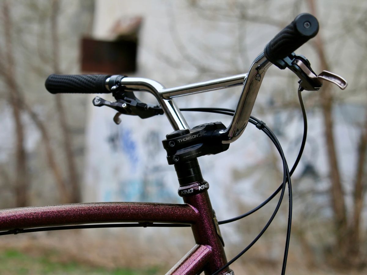 Wilde Moto Cruiser Bar