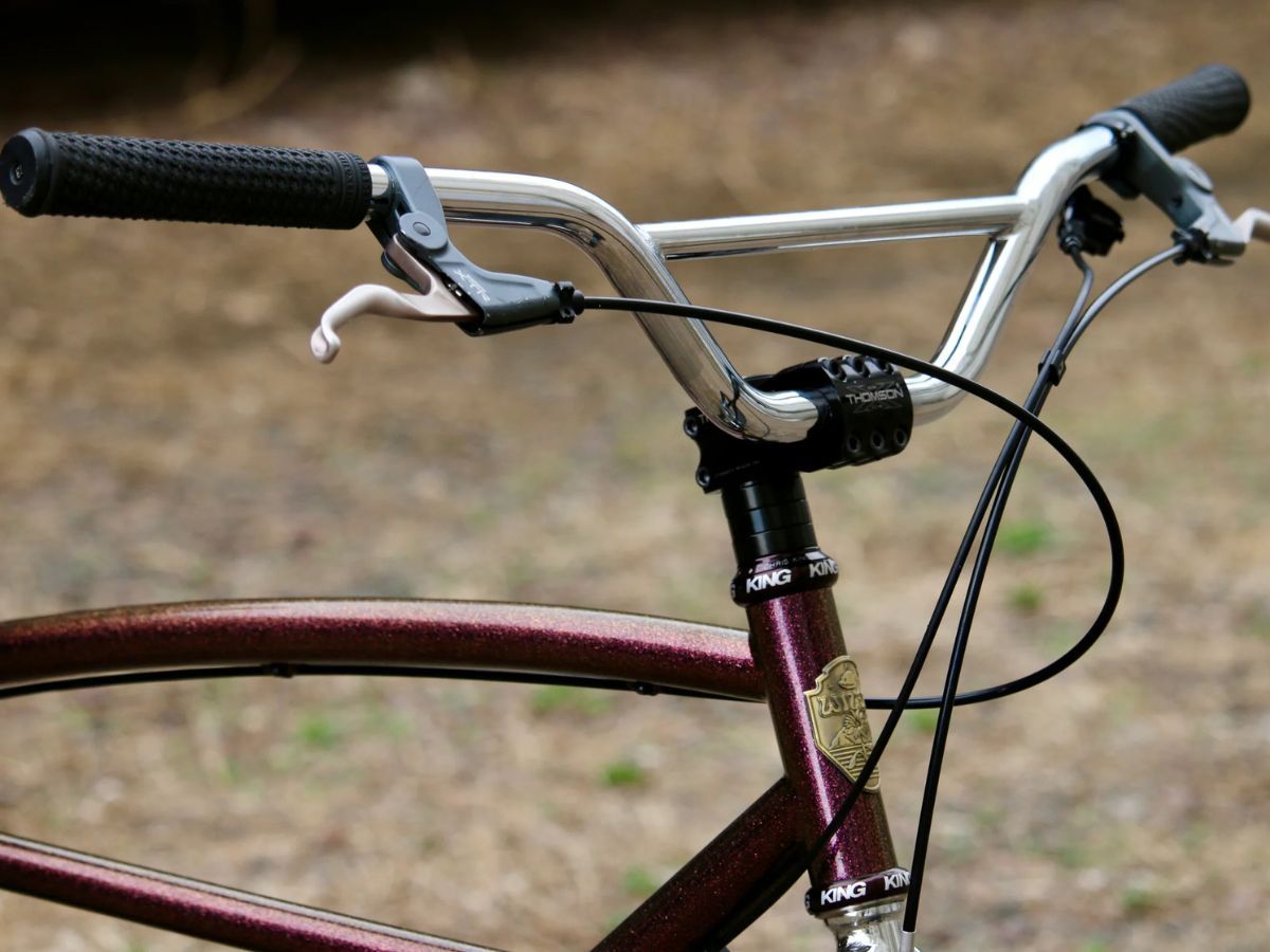 Wilde Moto Cruiser Bar