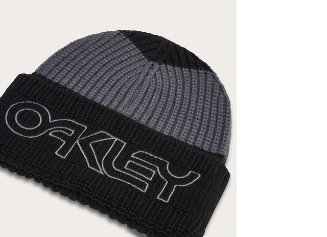 oakley-cepure-ziemas-tnp-deep-cuff-beanie-blackout
