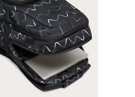oakley-soma-muguras-primer-rc-laptop-vanish-lines-black