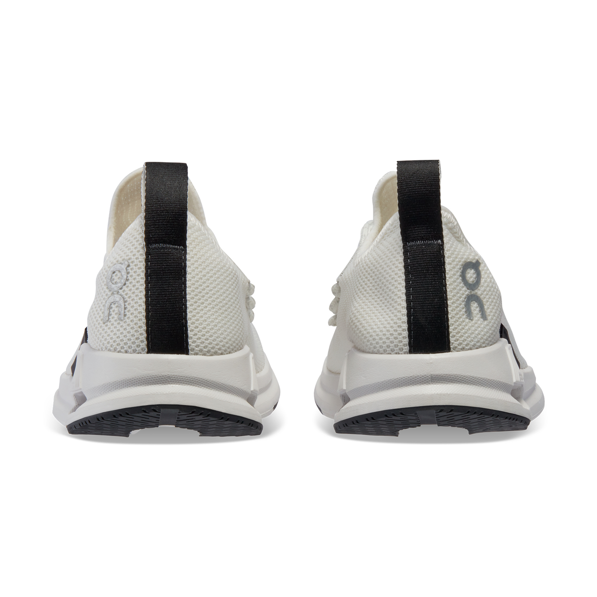 on-apavi-cloudeasy-w-white-black