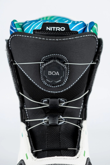 nitro-boots-droid-boa-x-volcom-black-white