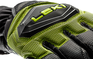 leki-wcr-coach-3d-black-ice-yellow-cimdi