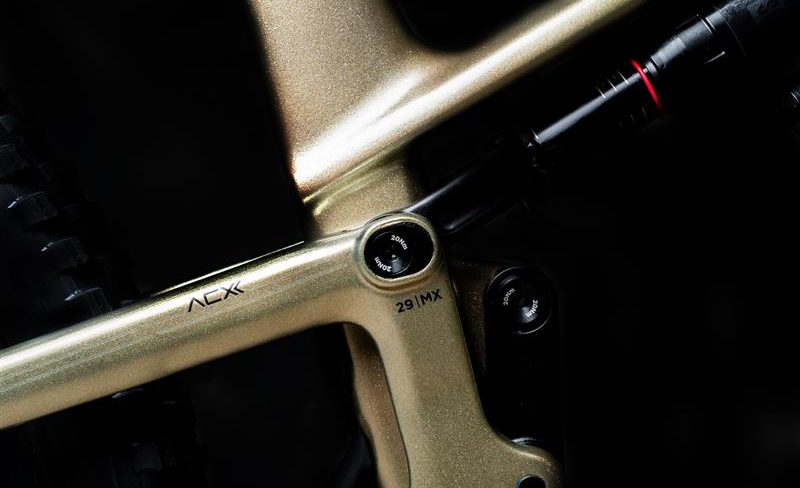 Polygon Collosus T9 DI2 CB - 2026