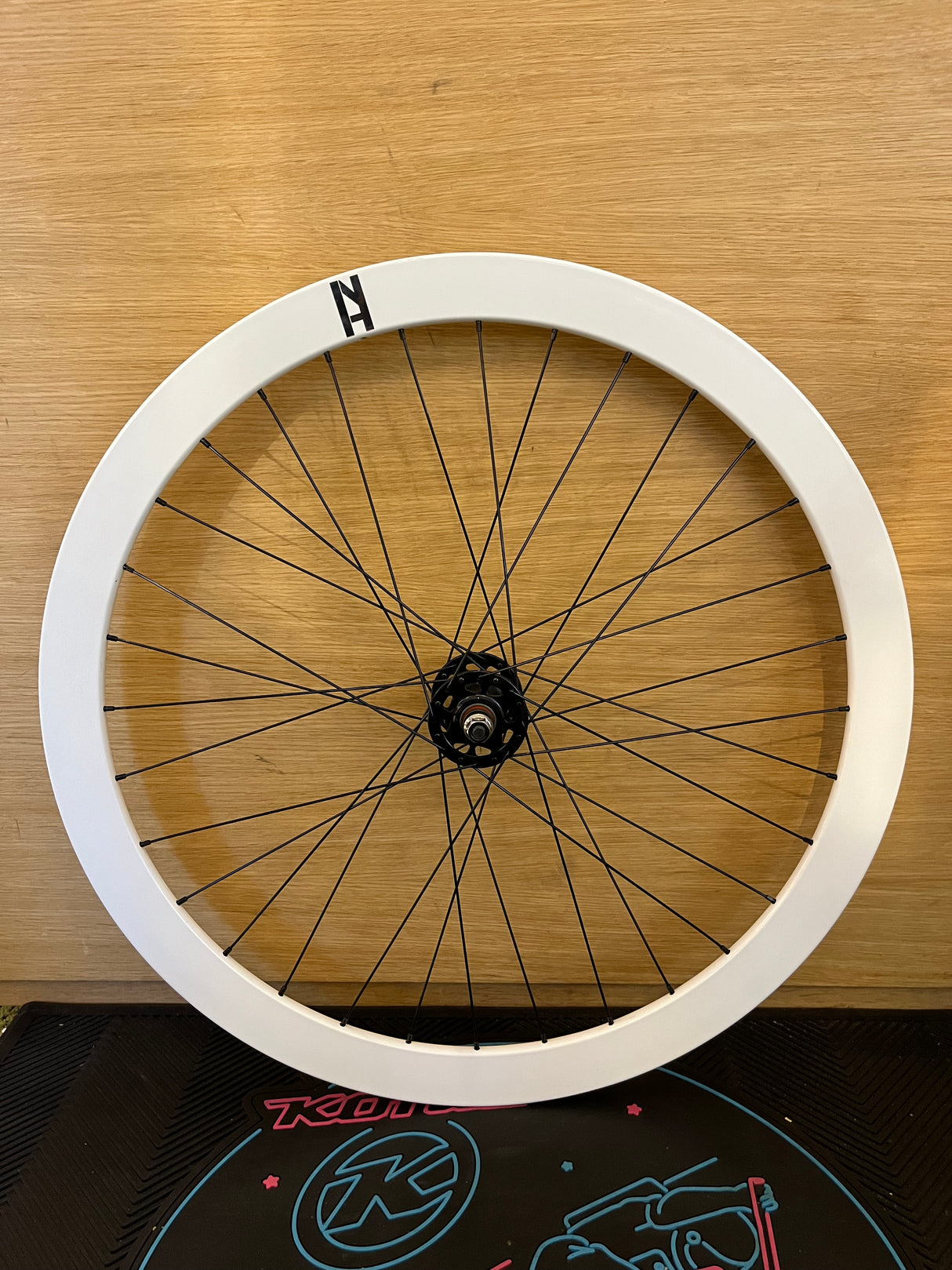 Custom build wheel with EERO rim and BLB hub