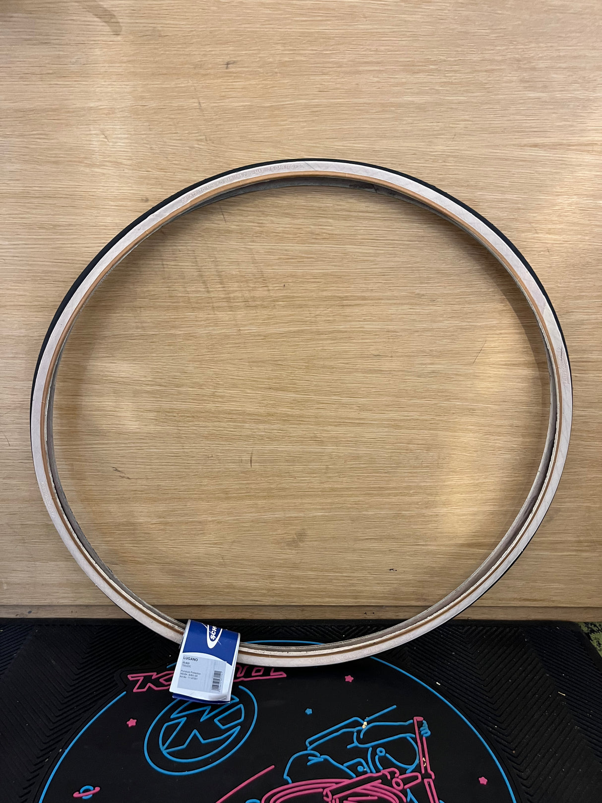 Schwalbe Tire Lugano 23-622, 700x23C