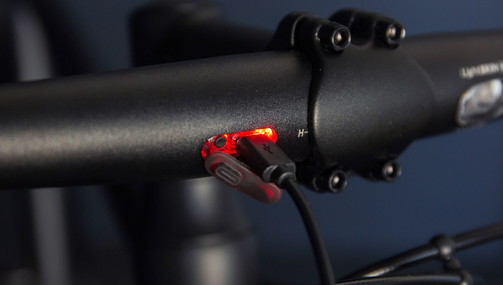 Lightskin LED Handlebar – Simple Bike Store
