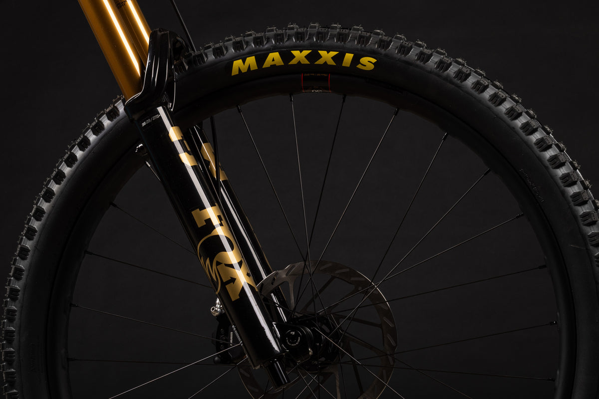Santa Cruz Vala CC MX XT DI2 RSV - 2027
