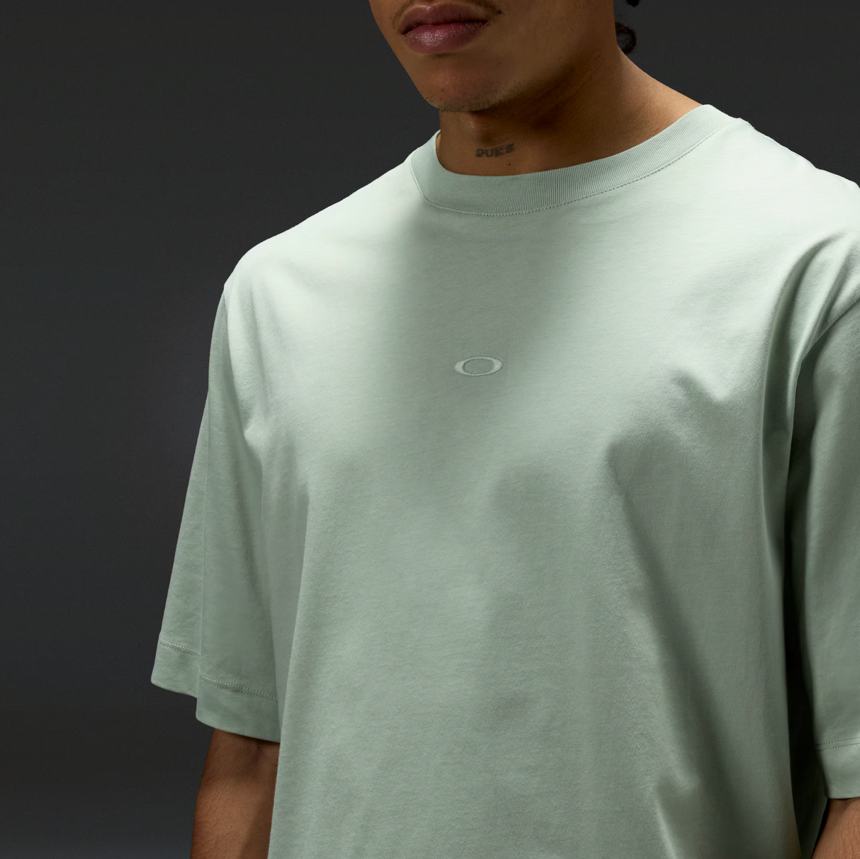 OAKLEY Reserve Momento Protopia Tee t-shirt faded green