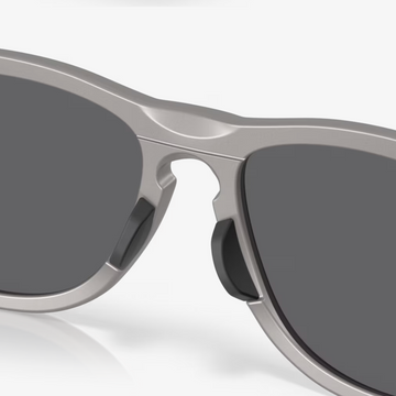 OAKLEY Frogskins Range titanium w/prizm black polar sunglasses