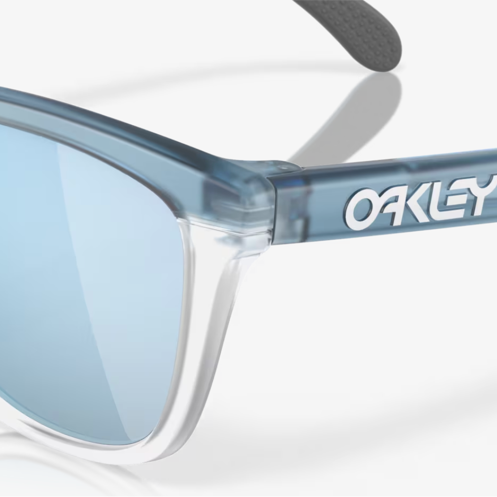 OAKLEY sunglasses Frogskins Range trans stonewash clear w/prizm deep water polar