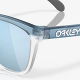 OAKLEY sunglasses Frogskins Range trans stonewash clear w/prizm deep water polar