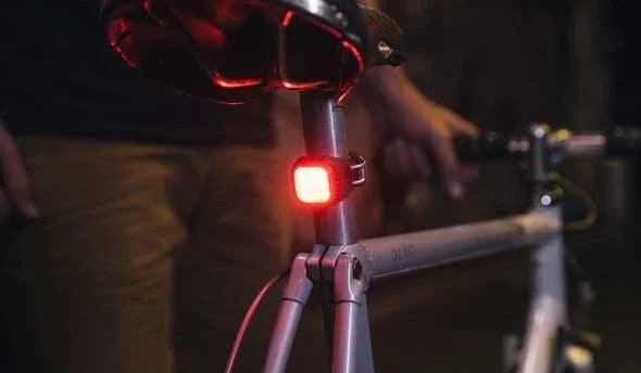Knog Blinder Mini Light Rear - Simple Bike Store