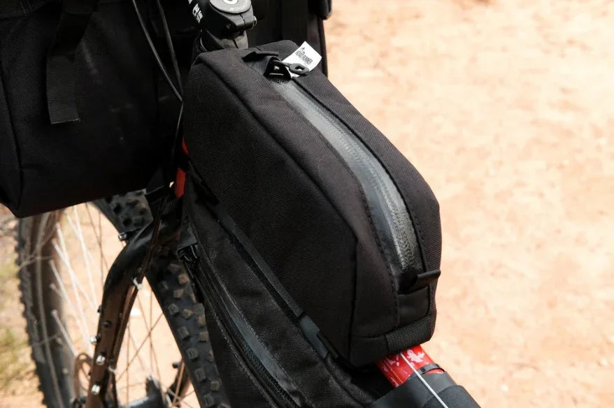magazin fahrradtasche Road Runner Bags Bluff Oberrohrtasche – Simple Bike Store