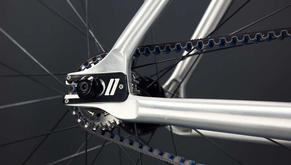 Schindelhauer Viktor - Simple Bike Store