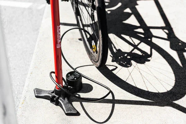 Lezyne Macro Floor Drive Digital Floor Pump - Simple Bike Store