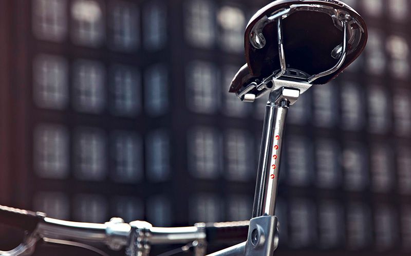 Lightskin LED seat post (AA battery version)