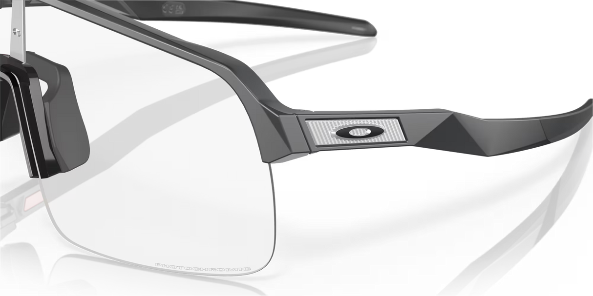 OAKLEY sunglasses Sutro Lite Sweep matt black w/clear photochromic