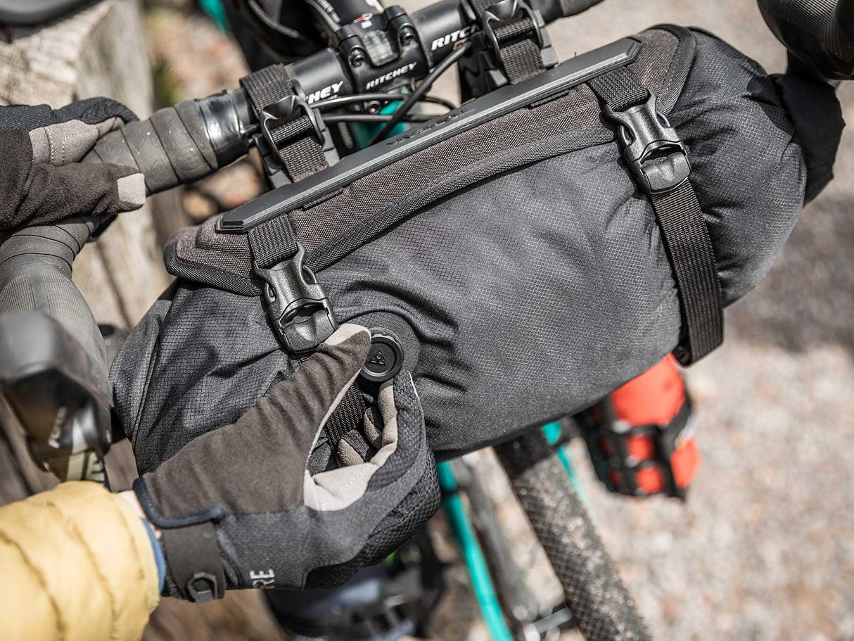 Topeak FrontLoader 8L Handlebar Bag - Simple Bike Store